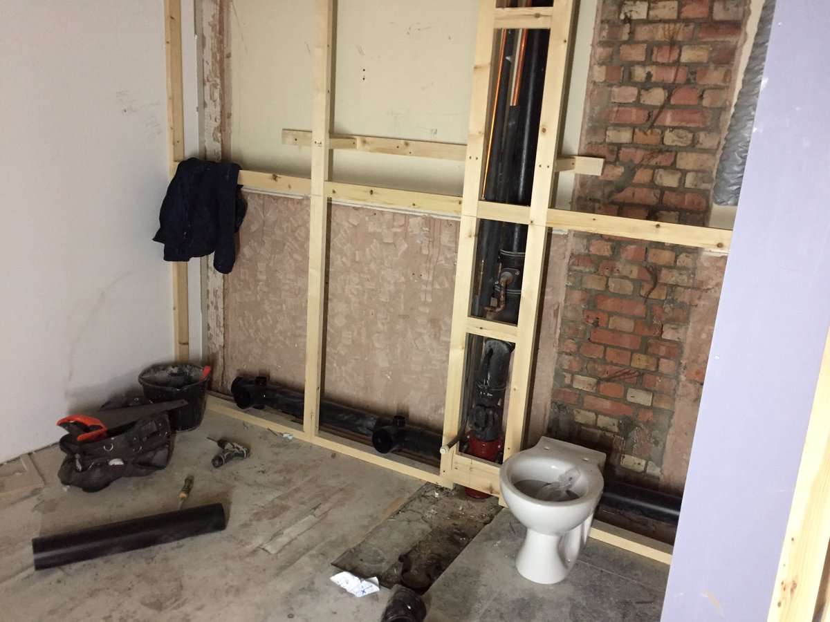prestigebpm's tweet photo. #prestigebpm
Ready, steady and first fix plumbing is off...! 
#Soho #plumber #commercialinstall #skilledtrade #london #mechanicalandengineering
#officefitout https://t.co/6Dm8LlyOCp