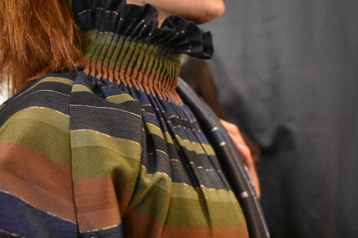 fdciofficial's tweet photo. Each thread weaves a story and #AmitaGupta brings to you a collection of conscious choices with layered lapels & pleated bell sleeves. Stay tuned as she takes you through her collection, an amalgamation of denim, silk, and zari this #LMIFW AW19. @LotusHerbals @LIVAFashionIn https://t.co/0IyYK7MG6F