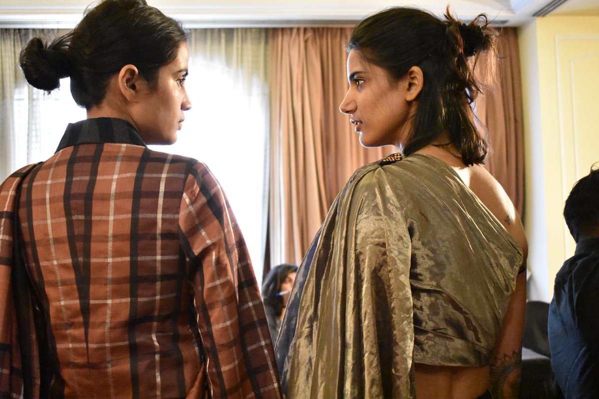 fdciofficial's tweet photo. Each thread weaves a story and #AmitaGupta brings to you a collection of conscious choices with layered lapels & pleated bell sleeves. Stay tuned as she takes you through her collection, an amalgamation of denim, silk, and zari this #LMIFW AW19. @LotusHerbals @LIVAFashionIn https://t.co/0IyYK7MG6F