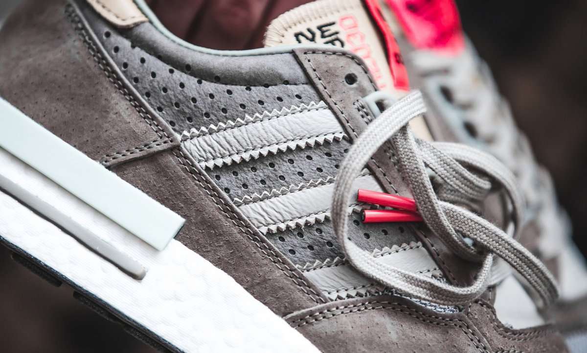 lacesoutfest's tweet photo. Incredible.
@adidasoriginals ZX500 RM “Simple Brown” - Available now.
#adidas #ZX500 #ZX500RM #simplebrown #lacesoutfest https://t.co/cSyU98rlHl