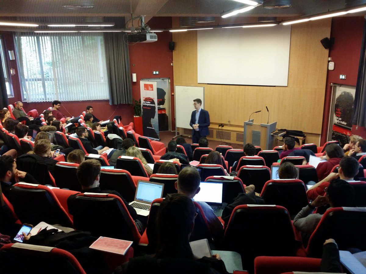 ▶ Ce matin début de la semaine de formation à l'#entrepreneuriat innovant à l' @EMLYONIncub, pour les sélectionnés pour l'édition 8 de #LyonStartUp / 🗓 Une semaine pour maîtriser les fondamentaux de la #créationdentreprise ! #startup #entrepreneurs #entrepreneurship