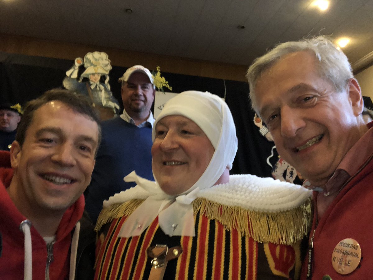 PierreHUART's tweet photo. Quel carnaval .... malgré les conditions climatiques difficiles ! 
Bravo au nouveau comité de @NivellesEnFetes https://t.co/qoU6kUmn9Z