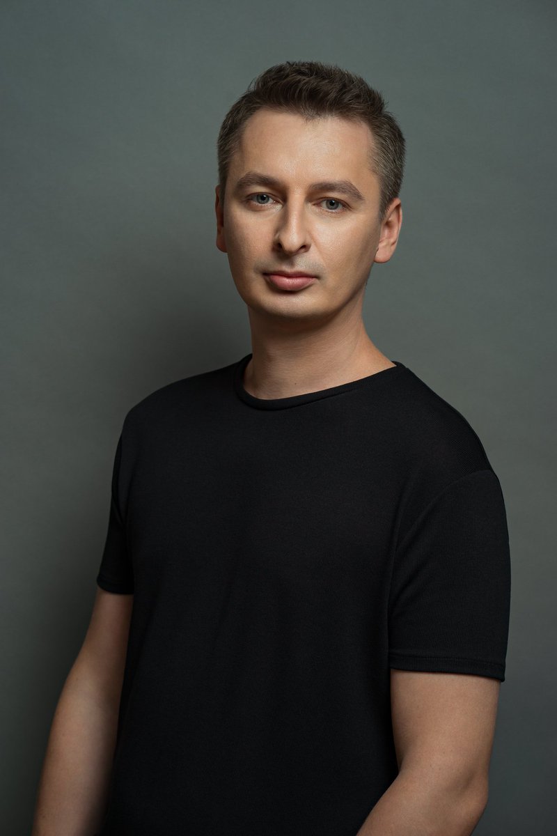 SashaTivanov's tweet photo. Happy birthday DJ Bobina!

#bobina #trancefamily #clubbing #dj #globalclubbing #djportrait #djmag #портретдиджея #портретныйфотограф #фотонаобложку #фотонаафишу https://t.co/2V9yn9wK9V