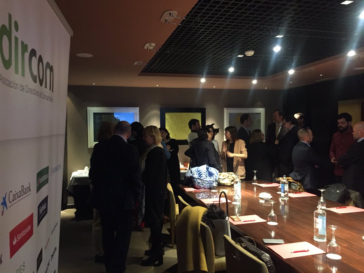 DircomARA's tweet photo. Arrancamos el #DesayunoDircom con @mlopezquesada. El presidente de @DircomSpain habla sobre el estado de la #comunicación y los retos que enfrentan sus profesionales, el papel de liderazgo de la Asociación en el cambio social y los proyectos de la nueva junta nacional. https://t.co/vneHwapCsE