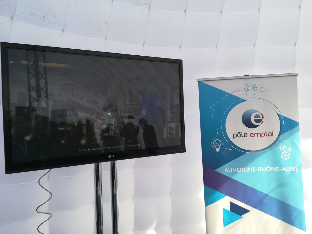 M_Lanore's tweet image. Top départ de l'étape du #FrenchFabTour sur @ClermontFd.
@poleemploi_ara est sur place : diffusion des films sur l'industrie réalisés par Pôle emploi de Vichy et réalité virtuelle.
@tmalatrait @olier40 #AvecPoleEmploi #VersUnMetier