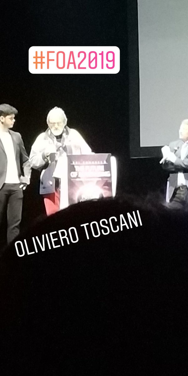 PabloOmoya's tweet photo. #FOA2019 

Oliviero Toscani, todo un personaje, con ideas muy claras y ciertas. https://t.co/wlZywAaxeG
