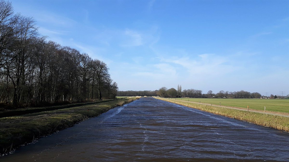 MooisteRoutes's tweet photo. Old Heinopad (Heino - Overijssel) https://t.co/caApmfHPM7
Vanaf het begin van de wandeling loopt u al snel het weinig bezochte landgoed De Gunne in.
Het is genieten in dit rustige gebied.
Na De Gunne ...
#Heino #Gunne #Colckhof #wandelen #natuur #walking #nature #Overijssel https://t.co/Z5nEN9YyQG