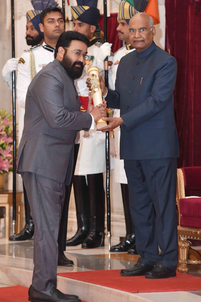 😍😘😘😘😘
#PadmaAwards #PadmaBhushan #Mohanlal #rashtrapathibhavan
#Lalettan