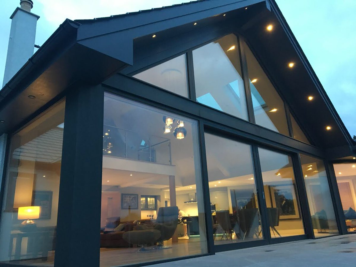 ecohausuk's tweet photo. Another stunning #Newbuild project where we installed @InternormUK #timbercomposite #tripleglazed #slidingdoors and #windows https://t.co/91mkAWNkw0
