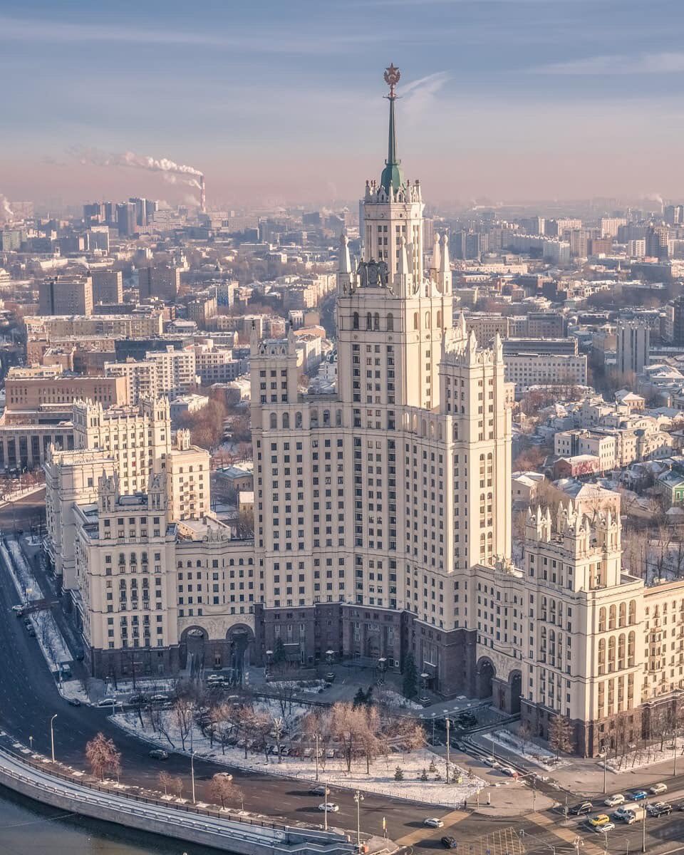 обеспечивает известные здания москвы фото и названия копался истории
