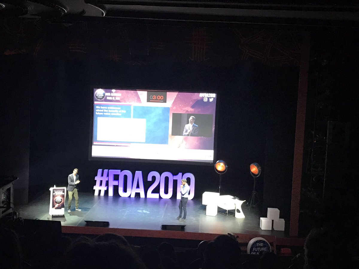 EdurneIz's tweet photo. No hay que perder el alma en la comunicación, es el futuro. @MediaCom_Espana #FOA2019 #regarelarbol @Buenva @adolfofdezlopez https://t.co/nRQ7bNQ94d