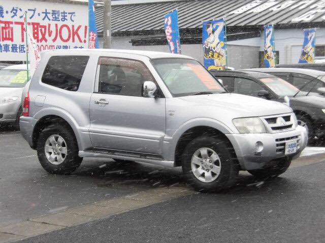 レパード アルティマ ターボ บนทว ตเตอร うちの近所に3代目 パジェロのショートボディーの後期型に乗ってる方がいます この パジェロのシャーシは 先々代や先代型で採用していたラダーフレームからラダーフレーム ビルトイン モノコックボディ モノコック