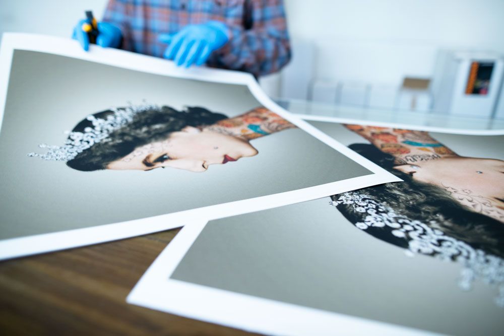 kleinimaging's tweet photo. 👑 + 👑
Artwork: Sweet Queen by @SlaskyArt
Printed on #KleinImaging Smooth Rag 300gsm archival paper ✌️ https://t.co/gg9CY8uHBT