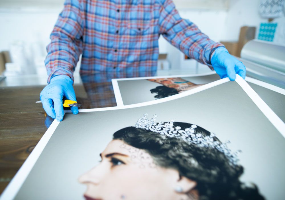 kleinimaging's tweet photo. 👑 + 👑
Artwork: Sweet Queen by @SlaskyArt
Printed on #KleinImaging Smooth Rag 300gsm archival paper ✌️ https://t.co/gg9CY8uHBT