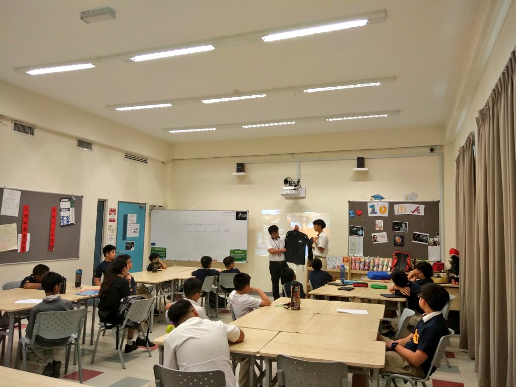 HISBB3's tweet photo. Thank you Joel (Yr 10 Zhang Xin) for sharing your experience in Boys' Brigade! The Boys learnt a lot from your sharing #his_learning @pt_stella @VtlProfessor @mokpauline https://t.co/bYo8F3jSJK