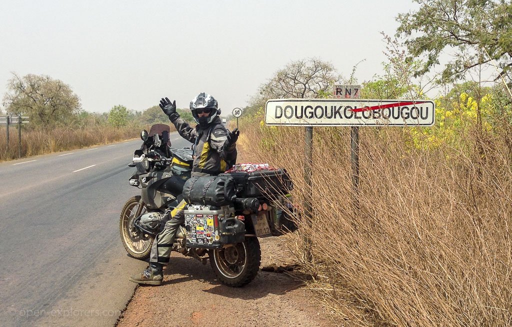 OpenExplorers's tweet image. Bobo-Dioulasso in the very west of Burkino-Faso was a particular highlight of the country when we rode through it this time two years ago. Its mosque dates back to 1880 and is a prime example of Sudano-Sahelian architecture: ow.ly/UZ2030noBSN
