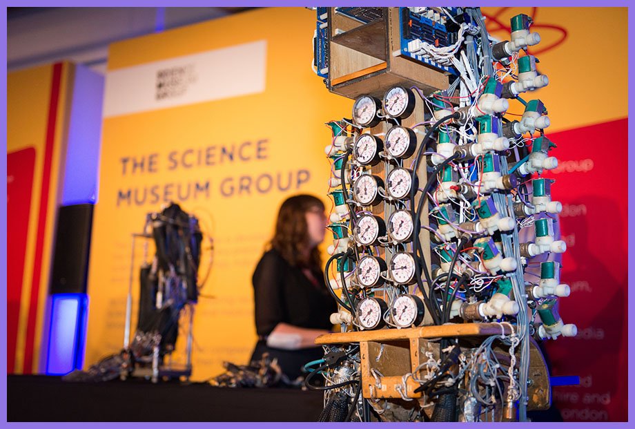educationgovuk's tweet photo. Our latest teaching blog focuses on the importance of nurturing #STEM ambitions for girls through female role models 🔬🔭 👉 https://t.co/gLYkxRAOh3 #BSW19 https://t.co/ivkLq2kHPZ