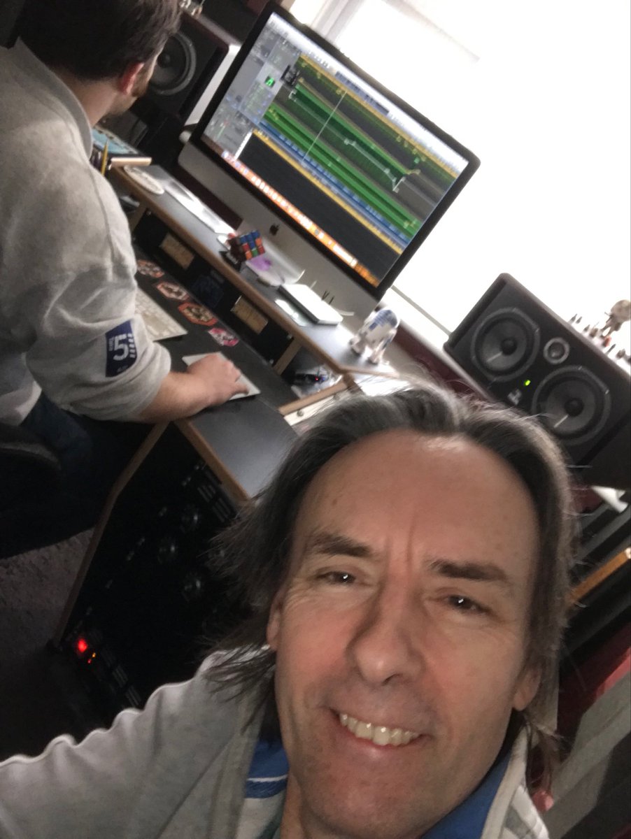 ianhcomposer's tweet photo. Back in the #recordingstudio studio ⁦@oakfieldrecords⁩ for some work on 3 great new tracks #NewMusicMonday https://t.co/DYDlBVBFgI