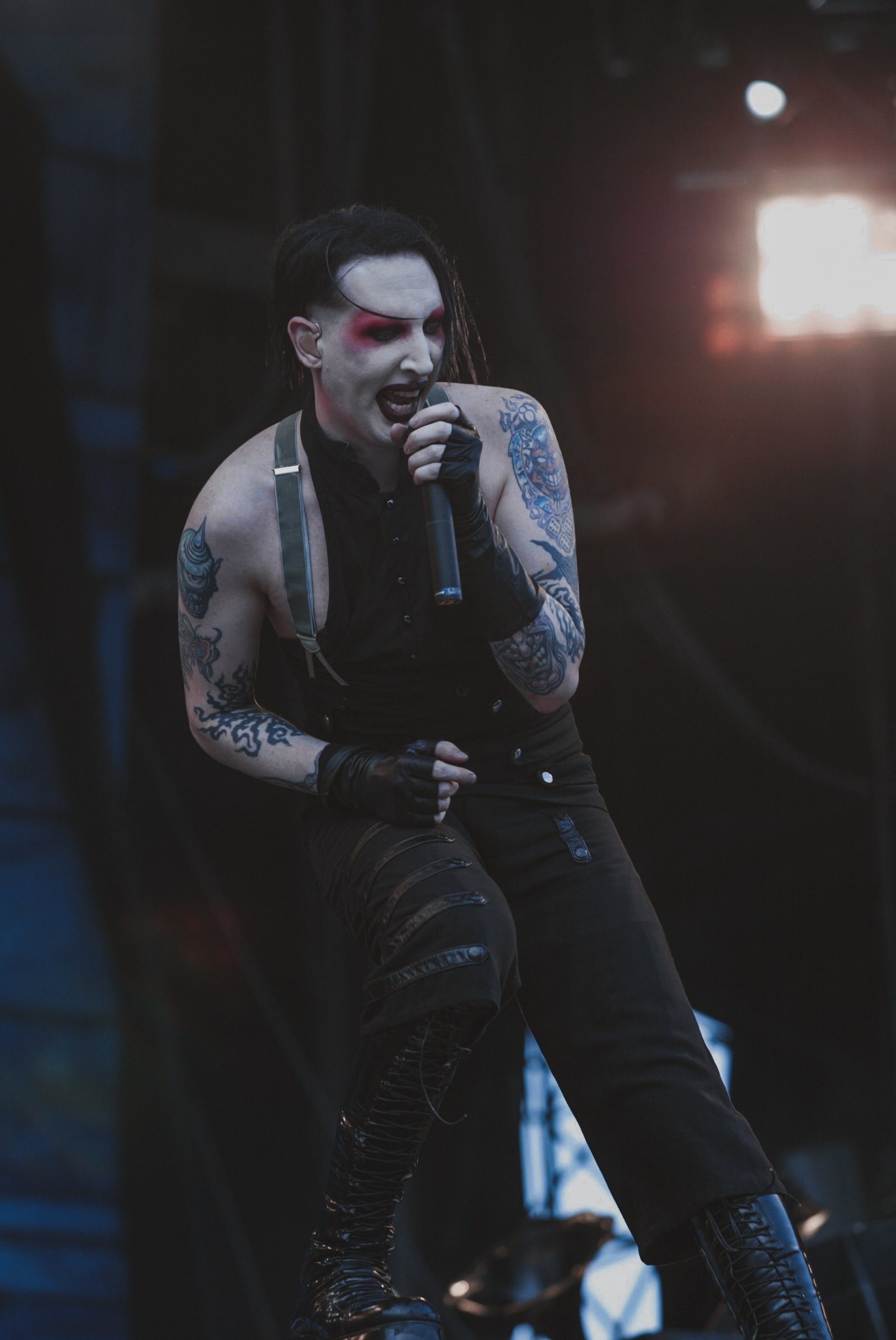 ミュージシャン Marilyn Manson X-LARGE Marilyn Manson - YouTube