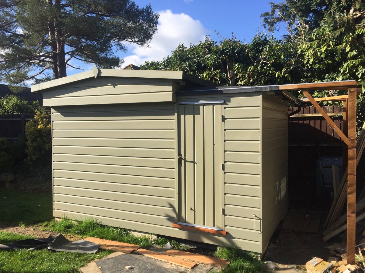 KevinAstrokev's tweet photo. Roll-off roof observatory nearly complete at long last! Just a few internal bits to finish then I can start using the thing! 🙂
#observatory #rolloffroof #ROR https://t.co/3OeDf6MzAT