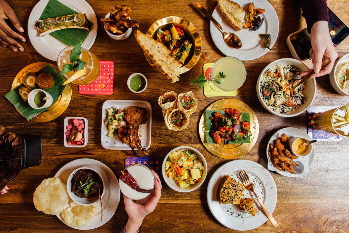 Nothing brings people together like good food. 

Talli Joe is a fun friendly and social environment built for laughter and love, perfect for a Friday night!