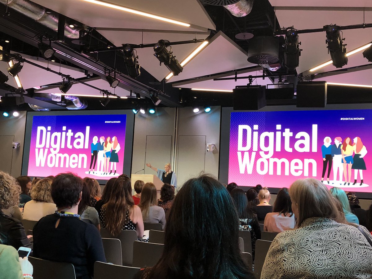 Here in London for today’s @digita1women event with <a href="/LucysHall/">Lucy Hall</a> kicking things of #DigitalWomen