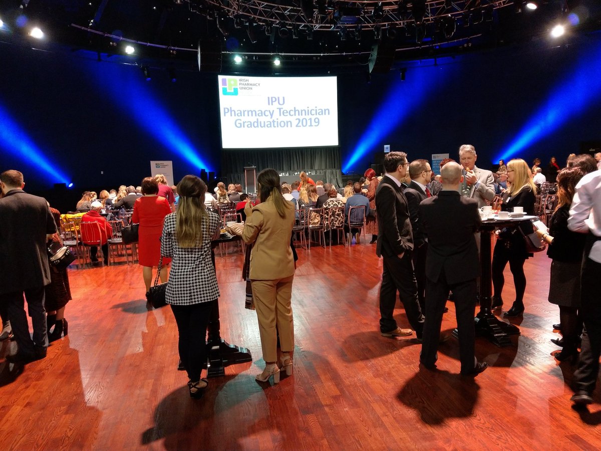 IrishPharmacy's tweet image. Getting ready for the @IrishPharmacy Pharmacy Technicians graduation ceremony at the Mansion House #techgraduation.