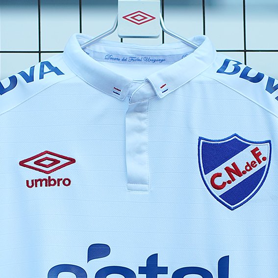 camiseta nacional blanca