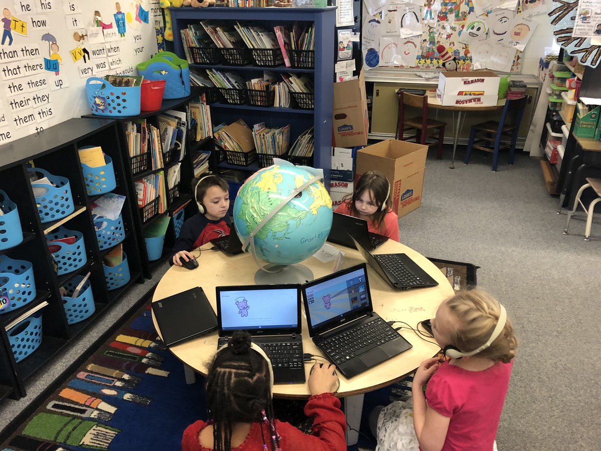 WES_GrantElem's tweet image. Nelson’s 1st graders engaged in ELA stations! @WESchools #weschools