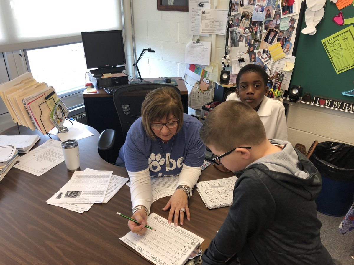 WES_GrantElem's tweet image. Nelson’s 1st graders engaged in ELA stations! @WESchools #weschools