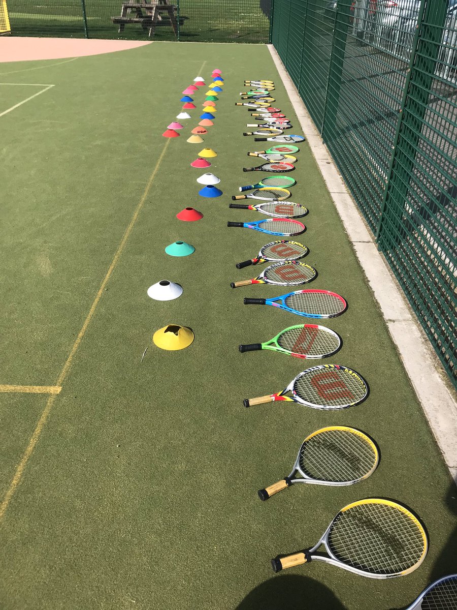 Great tennis taster sessions today @MelinGruffydd #saveourclub