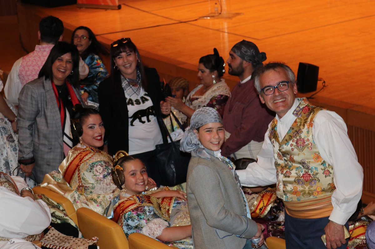 FallaElCastell's tweet image. Ja estem a València! Als #PremisLlibretFallesGVA