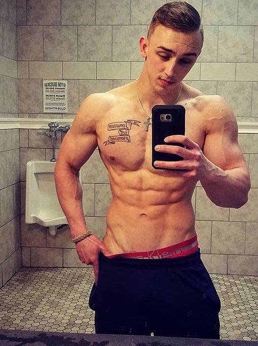 hungsirian's tweet photo. Like if my hot alpha body makes you feel inferior, Retweet if you know your true place is under my feet  #findom https://t.co/nTswHQ7MiH