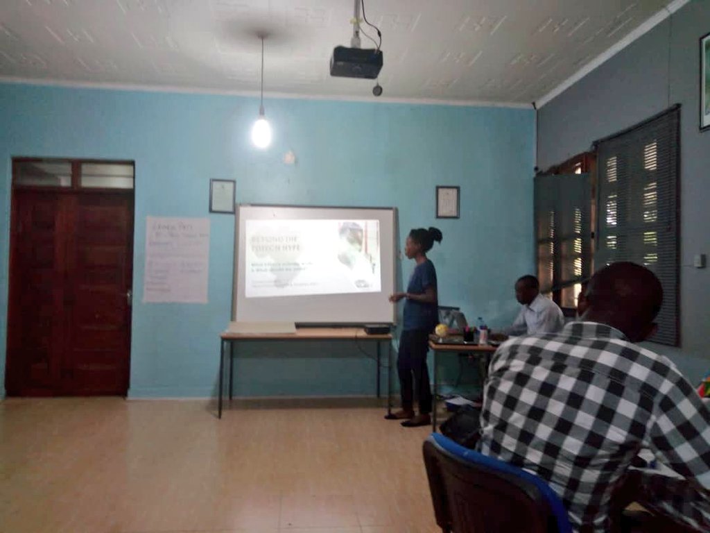 AkiliReality_'s tweet photo. What a great lesson today during the @TheLaunchPadTZ with @injiniedtech #SprintWeekTz 

Much thanks to our mentors and facilitators @Doreen_Nabaho @AndrewTesha @UBONGOtz https://t.co/Fsglt9rACQ