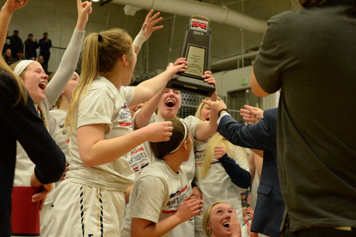 mountiewbball's tweet photo. WHAT A YEAR! Thank you seniors, we will miss you! And thank you fans for the support throughout the year! We are already counting down the days until next season!! MOUNT UP! 🏀 https://t.co/eruzZRsfit