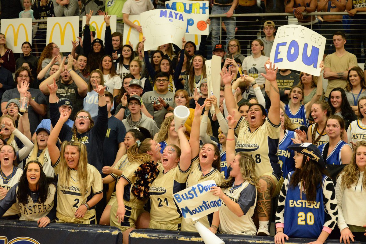mountiewbball's tweet photo. WHAT A YEAR! Thank you seniors, we will miss you! And thank you fans for the support throughout the year! We are already counting down the days until next season!! MOUNT UP! 🏀 https://t.co/eruzZRsfit