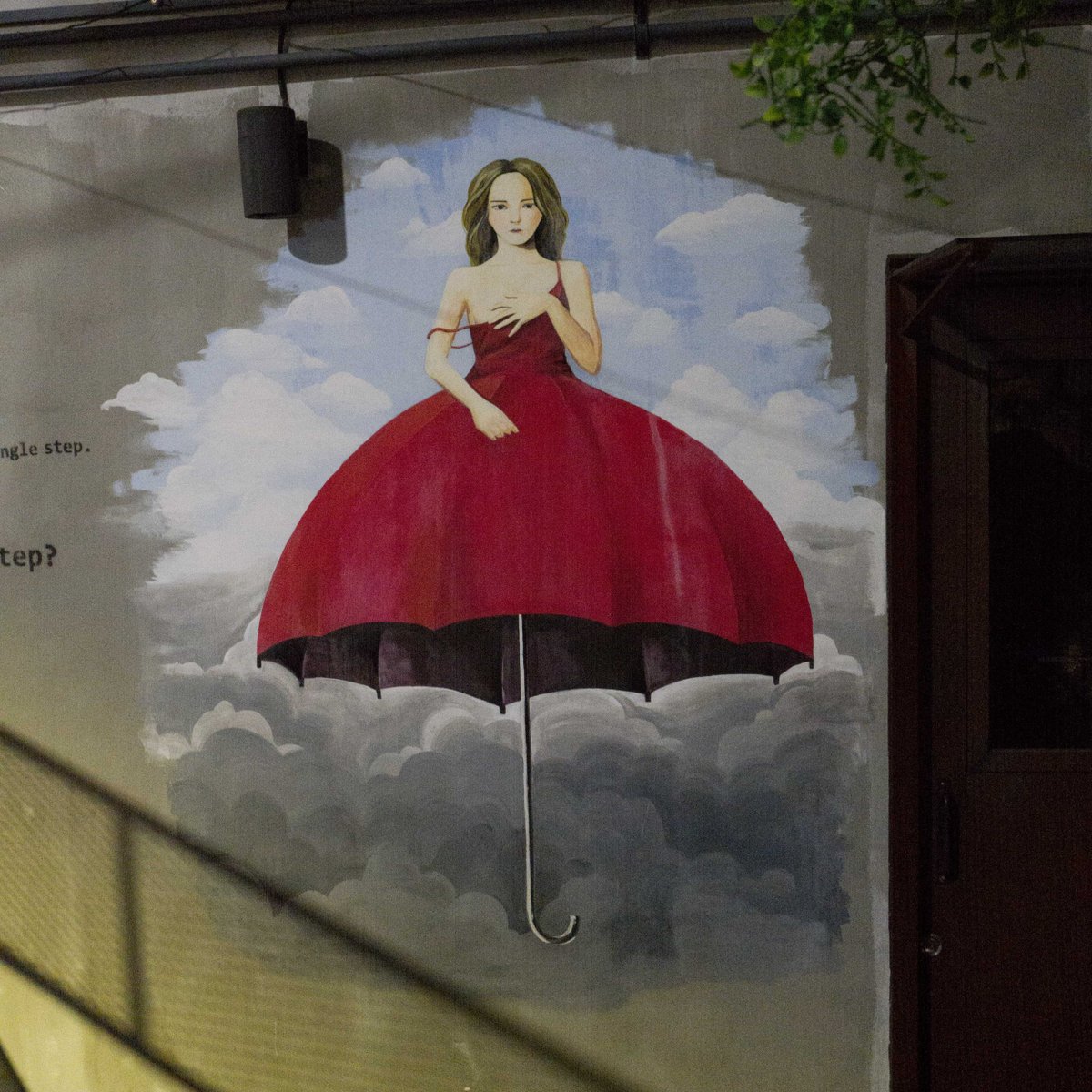 igordruzovic's tweet photo. #ihwamuralvillage #ihwa #mural #village #seoul #moonvillages #streetart #urbanart #graffitiart #graffiti #art #korea #naksanpark #colorful #artist #muralhunting #redskirt #girl #koreangirl #skirt #red #ihwamuralartvillage #walk #travelforlife #gotherenow https://t.co/JBxyeAJijP https://t.co/cSq9fdwcL1