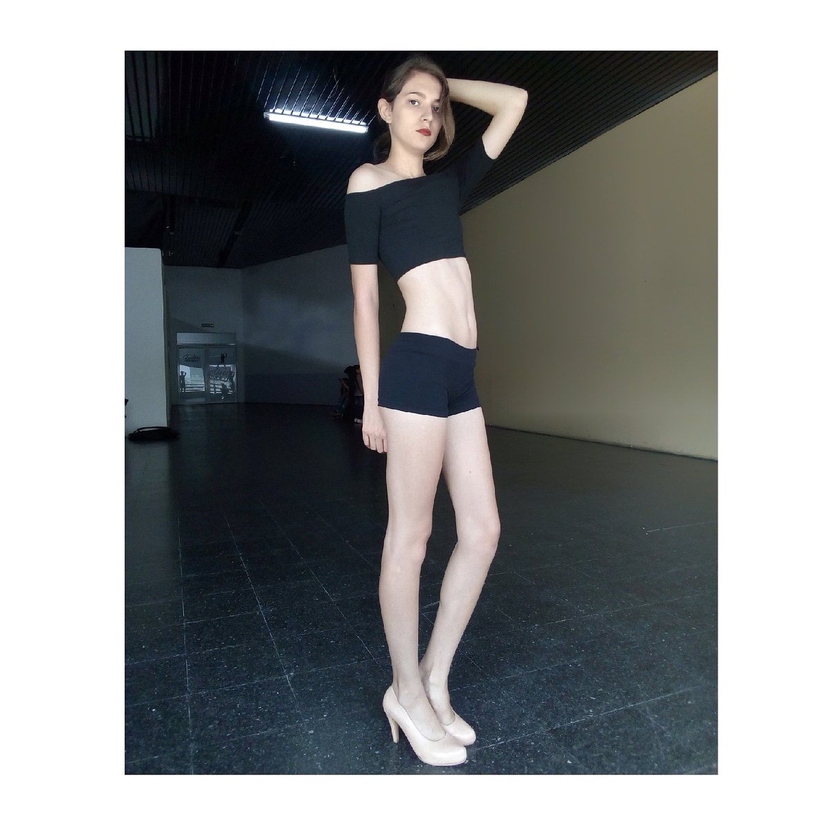 ModelsUrban's tweet image. MATERIAL PARA_ @karen_dalmolin_model
_#polaroid by @urban0models