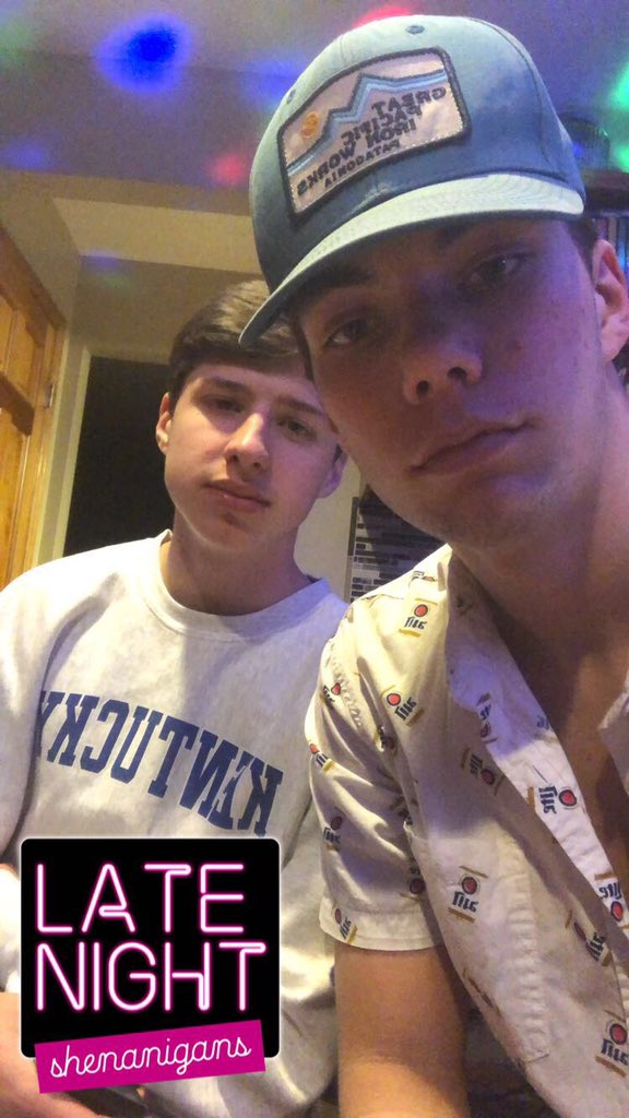 HarrisonHall_12's tweet image. Hbd @Hackenberg_  #tabs #17