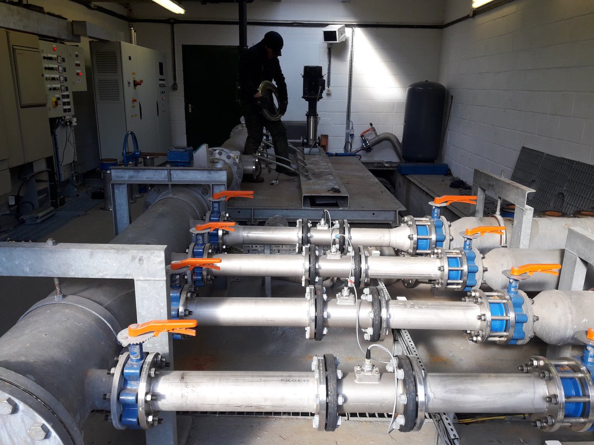 ConnahSimon's tweet photo. Pump set modifications @TheHomeofGolf with Irrigation Manager Craig Wilson. Pump set supplying 6 of our 7 Courses. #old #new #jubilee #eden #strathtyrum #balgove https://t.co/t8CFqNV0o1