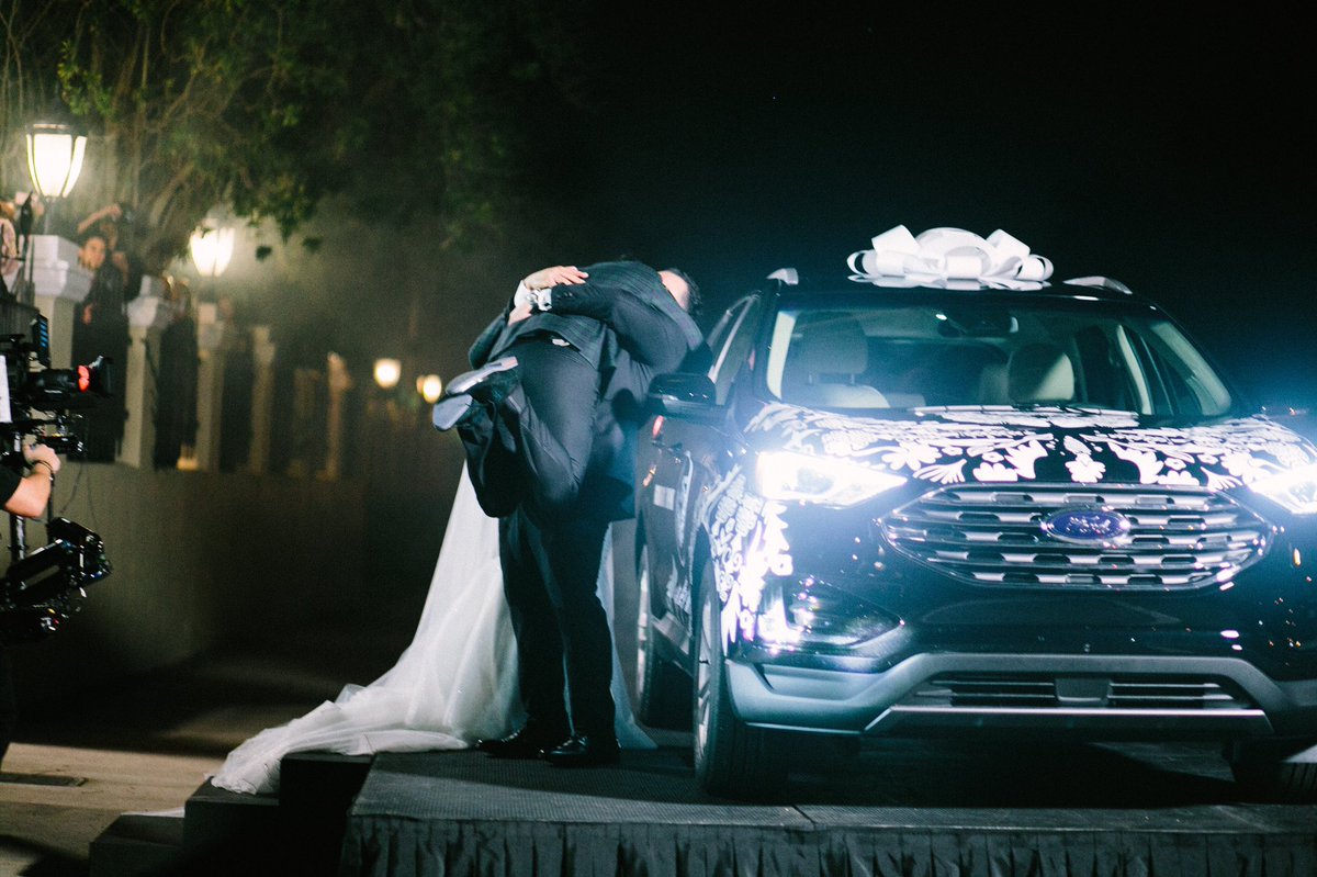 #MontivationalMonday -This is my motivation making wishes come true…did you see when Luis swept me off my feet when we handed Kristin the keys to her 2019 Ford Edge from <a href="/WarriorsinPink/">Warriors in Pink</a>? Best wishes, Kristin &amp; Luis! You both are a true of Model of Courage.