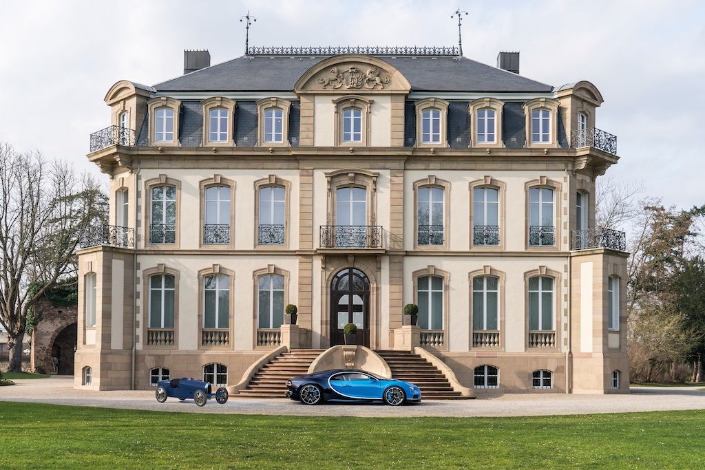 TVAvtomobilnost's tweet photo. #Bugatti #babyII je nova igrača za male in velike otroke. Z električnim pogonom ponuja otroški način, v katerem zmore 1 kW in doseže 20 km/h, način za odrasle s 4 kW in hitrostjo 45 km/h, opcijsko pa še speed key z 10 kW in brez omejevalnika hitrosti. Cena znaša 30.000 €. https://t.co/jEgfph2XAx
