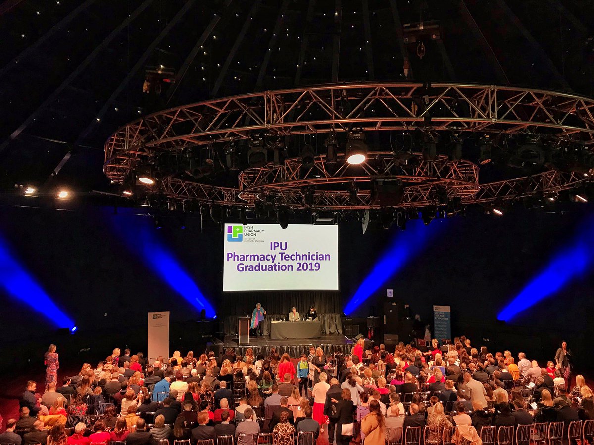 RoundRoomDublin's tweet image. Congratulations to all the graduates of the @IrishPharmacy Technician Graduation 2019 in the Round Room today! 🎉 #techgraduation