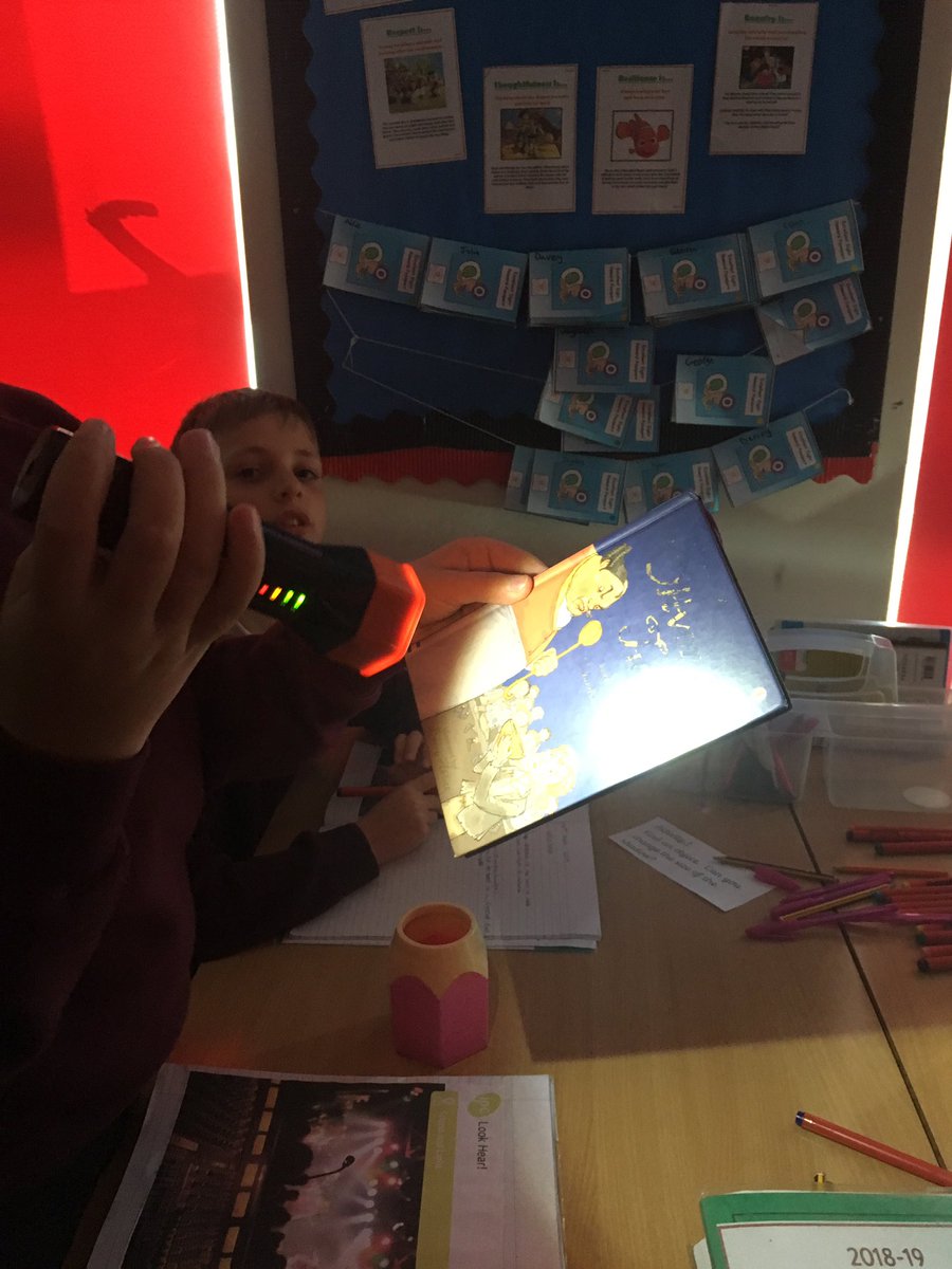 CFPSchool's tweet photo. Year 6 are investigating light for their entry point @ipc_lookhear #learningthroughenquiry https://t.co/agA2MSADvQ