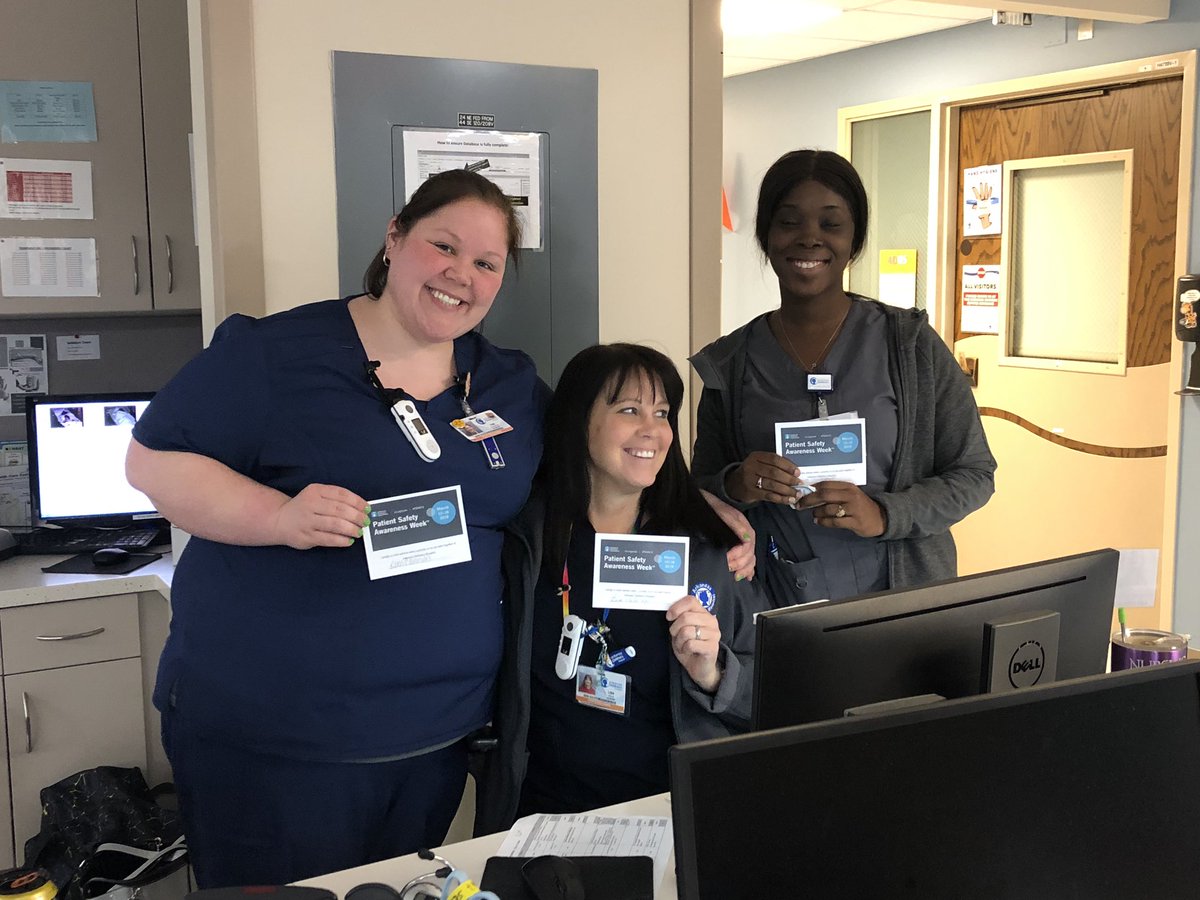 Steph_Evans99's tweet photo. Kicking off #PSAW19 @archildrens with some of our amazing staff who are taking the #patientsafetypledge!  @ItwellsTdw @capouya @webbtr3 https://t.co/TXg2QqoB4V