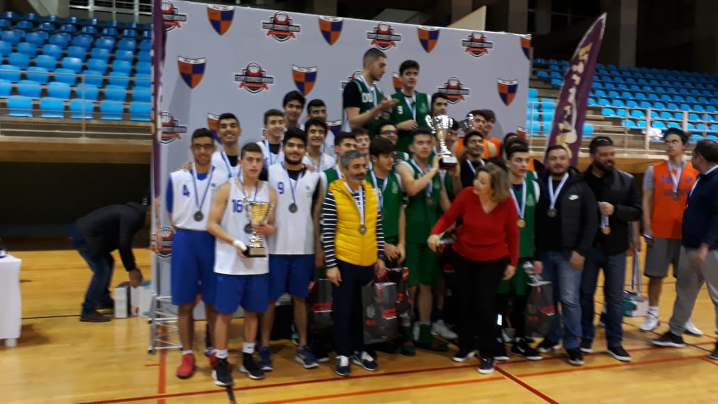 maristesjbail's tweet photo. Bravo pour les efforts fournis et pour les classements honrables obtenus !
- #championnatduliban en #Volleyball: 2è place au #Montliban
- #USEKSchools en Futsal: 2è place
- Championnat #Jamhour #Basketball: 2è place - #Football: 3è place https://t.co/KxCYMytAPk