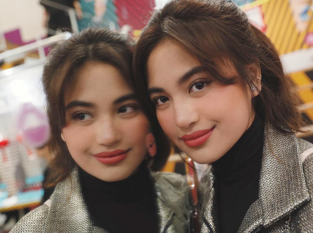 TeamJulieAnneSJ's tweet image. Lipstick giveaway!
#MACSpringPreview
#MACWorkshop
#maccosmeticsph

Link: instagram.com/p/Bu2ipLZFF8O/