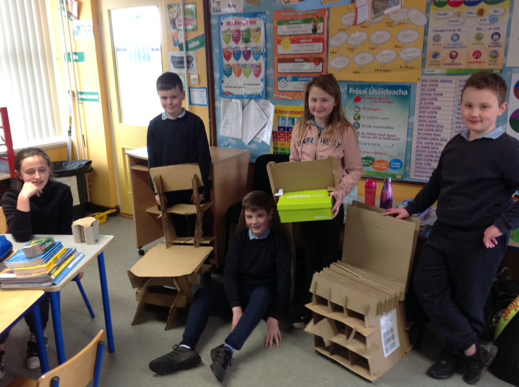 castledrumns's tweet photo. #EngineersWeek2019 challenge to build a spaghetti bridge or a cardboard chair. https://t.co/sJE04Yk6j1