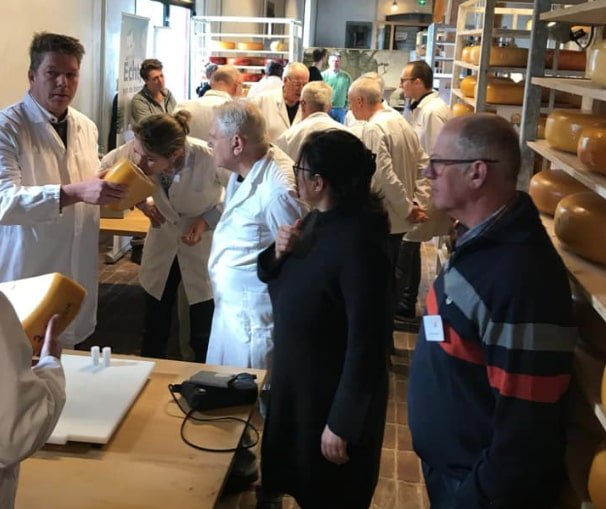 boerderijzuivel's tweet photo. Geur, structuur, smaak... de #CumLaudeAwards kaaskeuring is in volle gang! Aanstaande donderdag, de 14e maart, zullen we weten wie de  allerlekkerste Boerenkazen, Kaas van de Boerderij en Ambachtelijke Kazen maken. Hou onze FB pagina in de (kaas)gaten! https://t.co/ghs25x0XV2 https://t.co/E6OGw02Not
