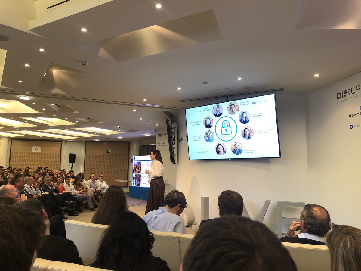 splazaj's tweet photo. Es nuestro momento en #SanitasDisruptive ¿quieres pertenecer a los #blockchainlovers??? @AntonioMOrtega @silvigargon @beamarco11 @beamarco11 https://t.co/WfMDFOFyx6